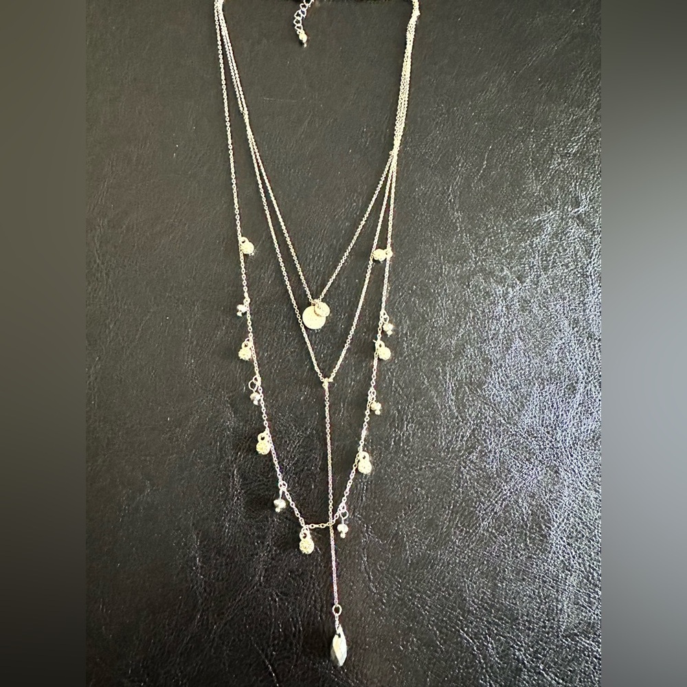 Goldtone tri-strand necklace